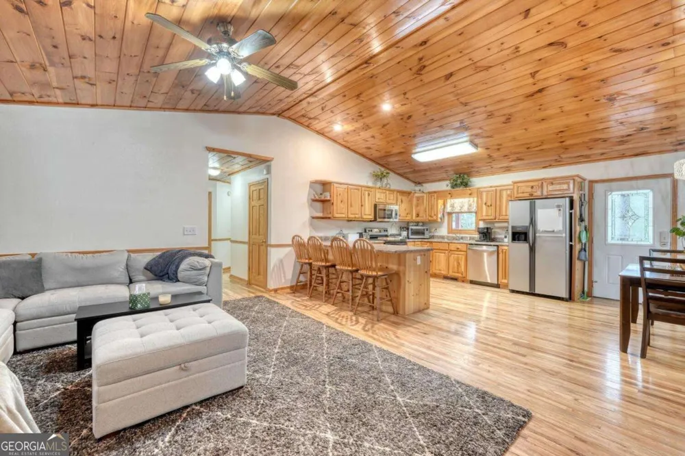 694 Hilltop RD Murphy, NC 28906