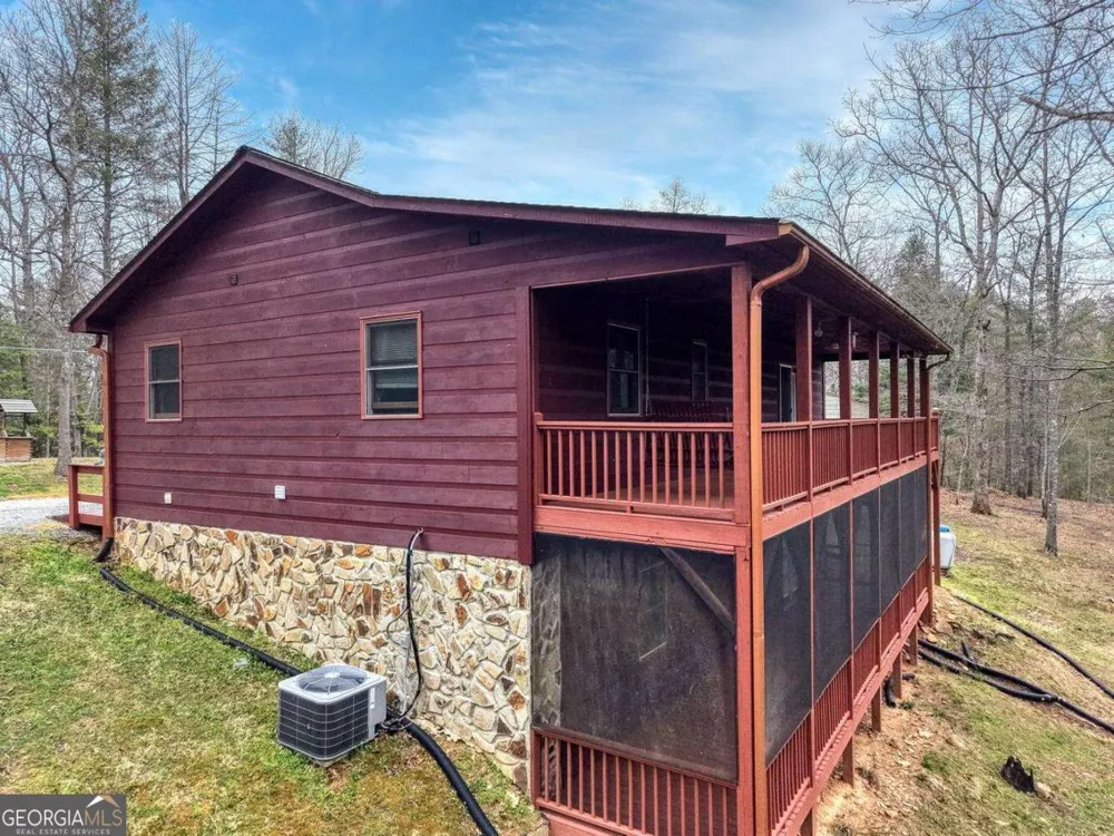 694 Hilltop RD Murphy, NC 28906