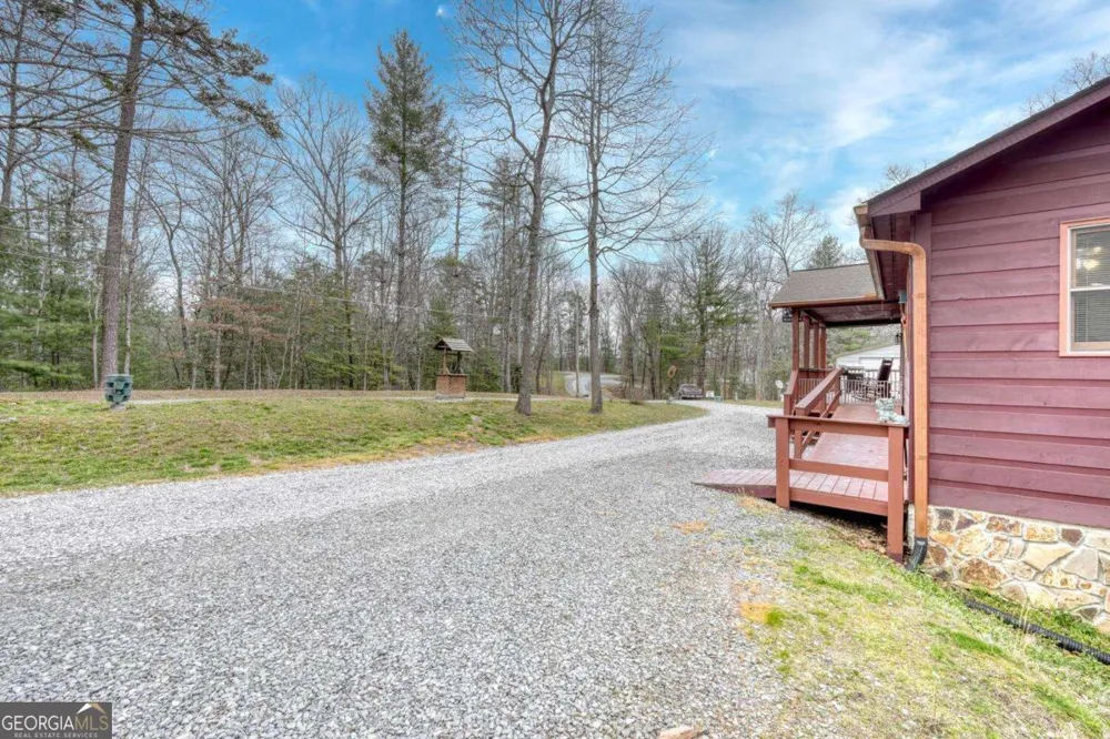 694 Hilltop RD Murphy, NC 28906