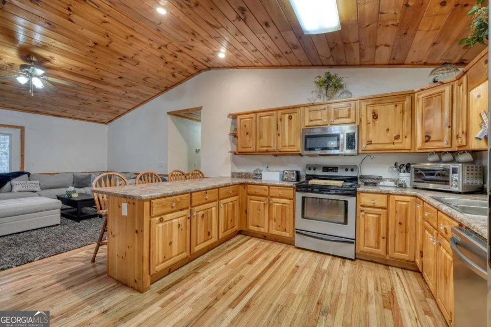 694 Hilltop RD Murphy, NC 28906