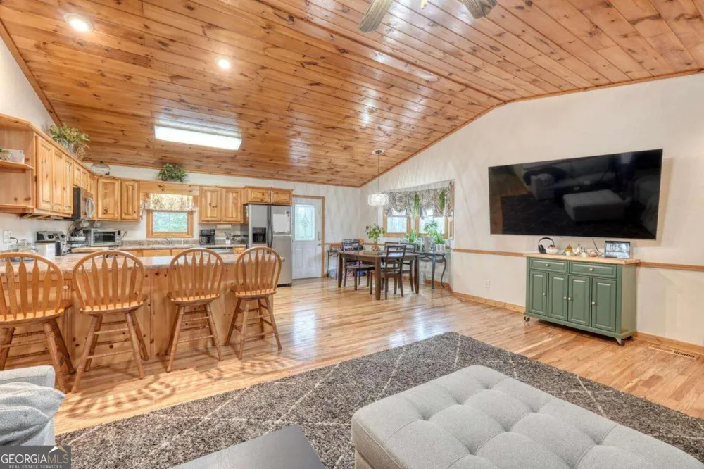 694 Hilltop RD Murphy, NC 28906