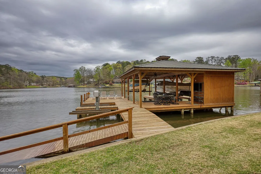 1697 County Line EXT Mansfield, GA 30055