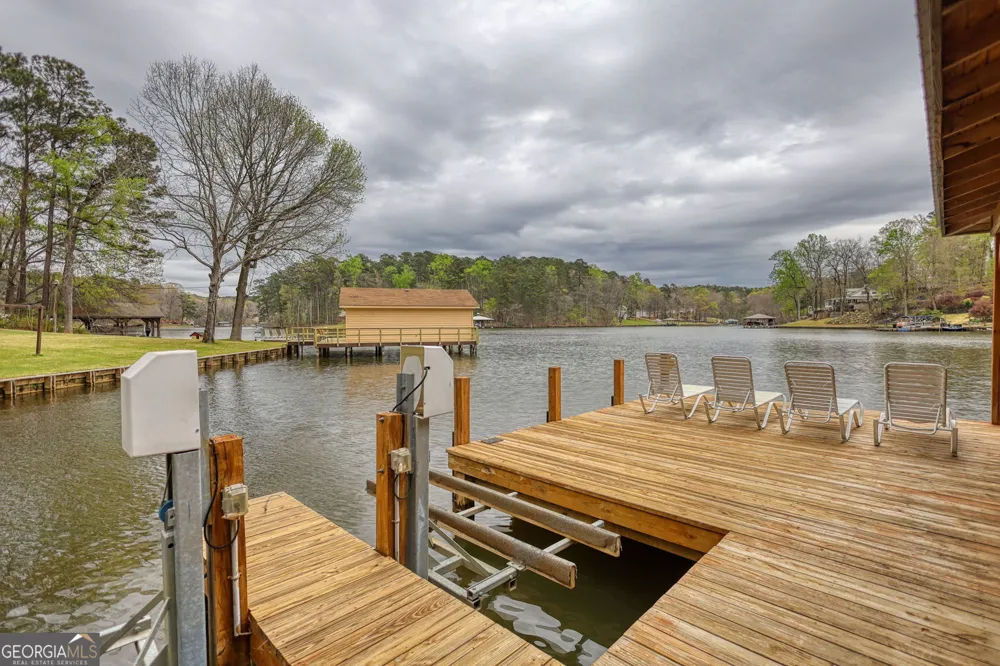 1697 County Line EXT Mansfield, GA 30055