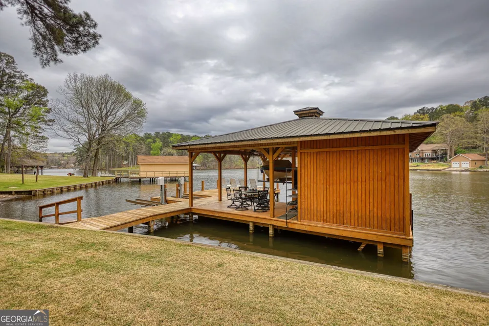 1697 County Line EXT Mansfield, GA 30055