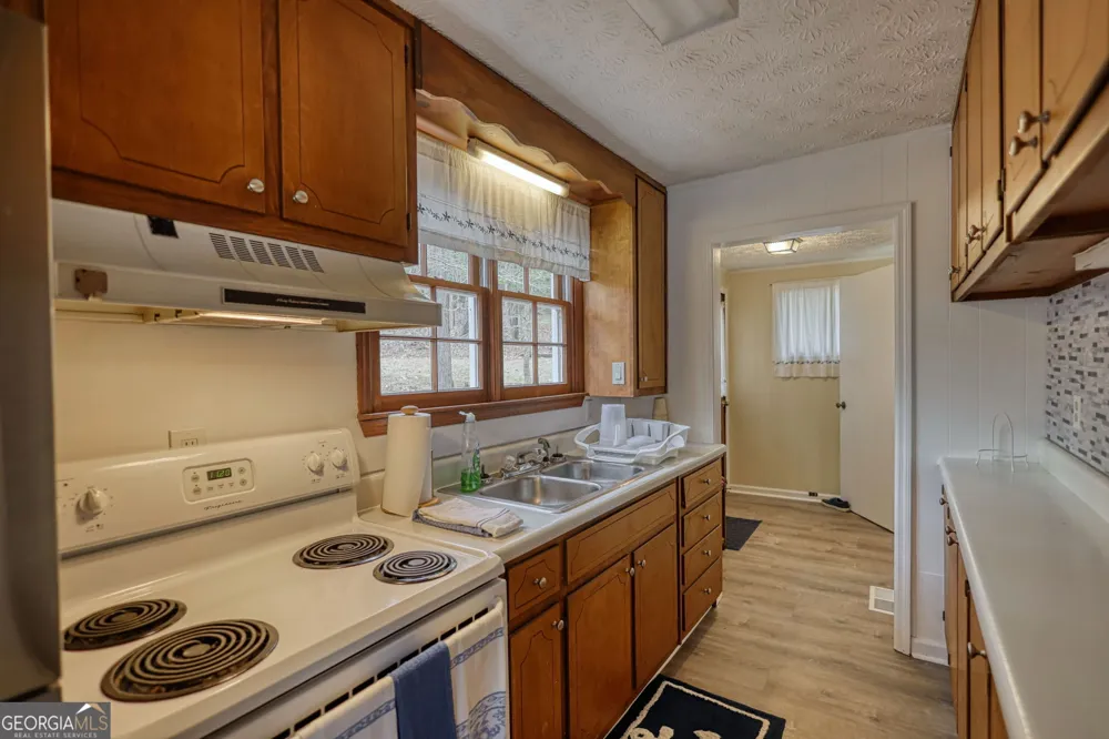 1697 County Line EXT Mansfield, GA 30055