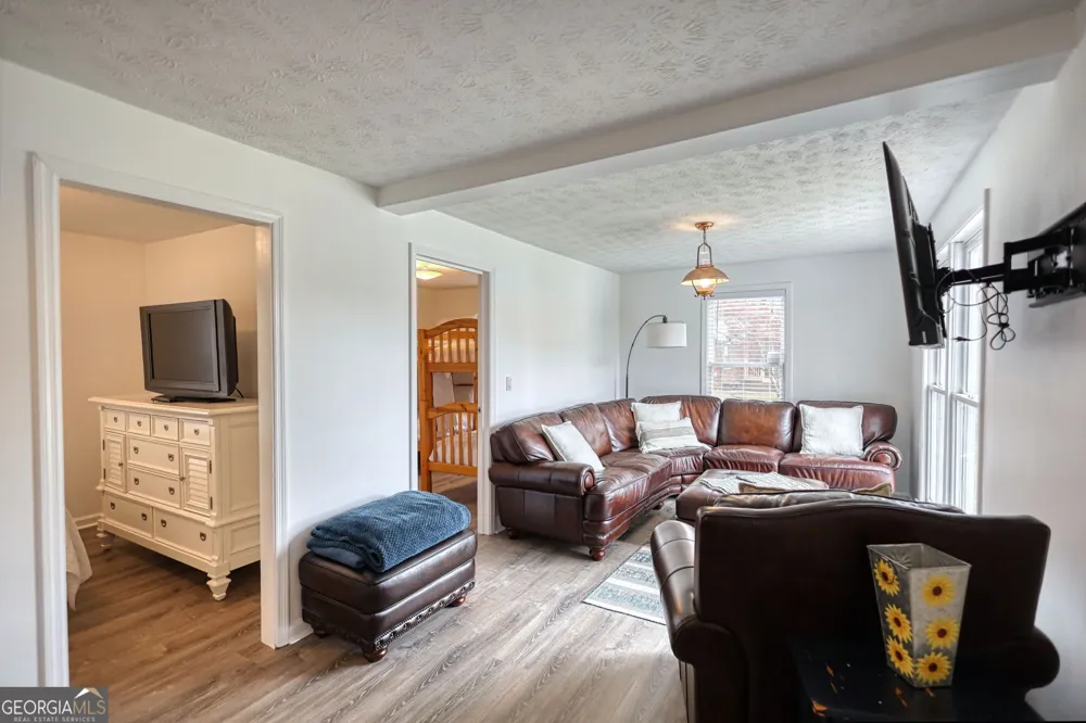 1697 County Line EXT Mansfield, GA 30055
