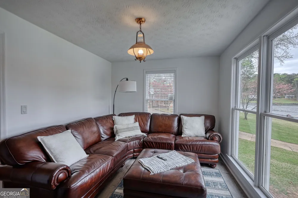 1697 County Line EXT Mansfield, GA 30055