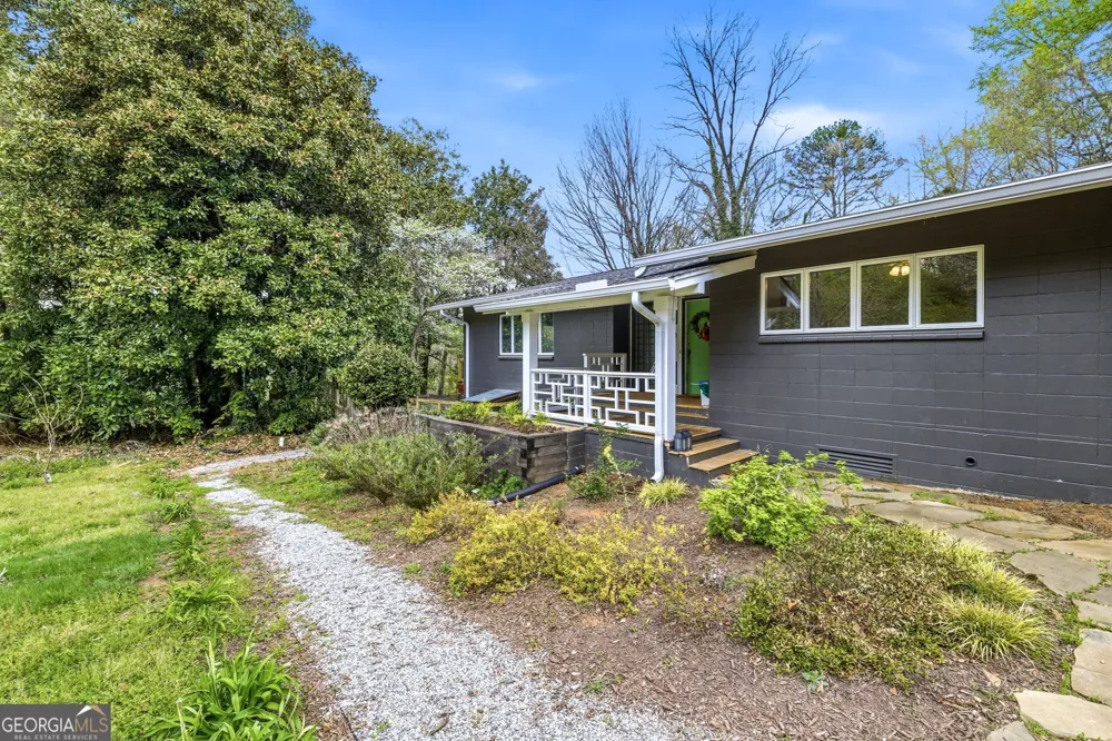 490 Maple ST Cornelia, GA 30531