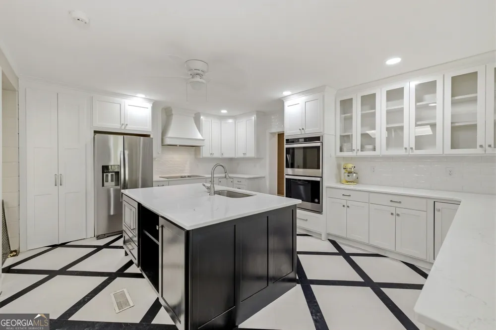 490 Maple ST Cornelia, GA 30531