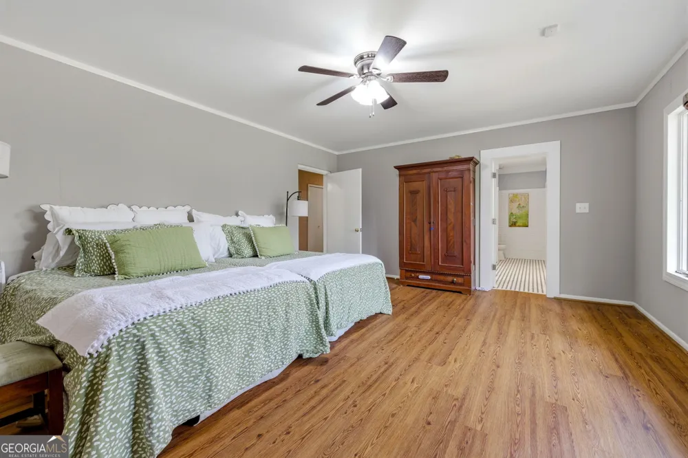 490 Maple ST Cornelia, GA 30531