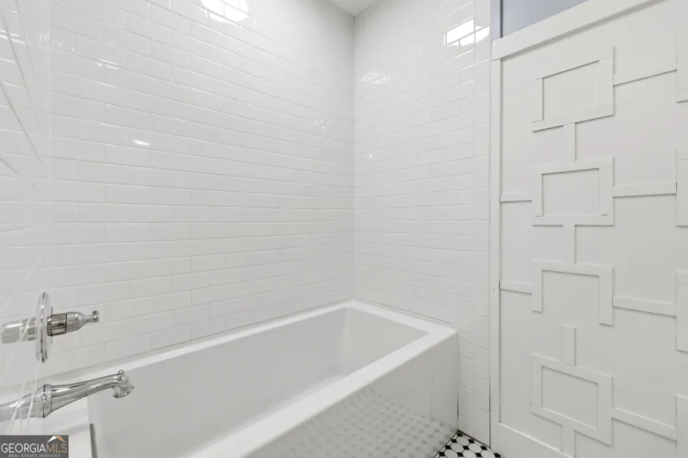 490 Maple ST Cornelia, GA 30531