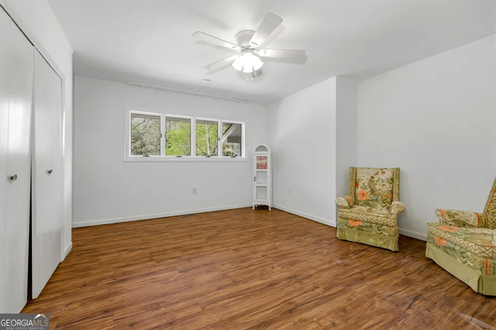 490 Maple ST Cornelia, GA 30531