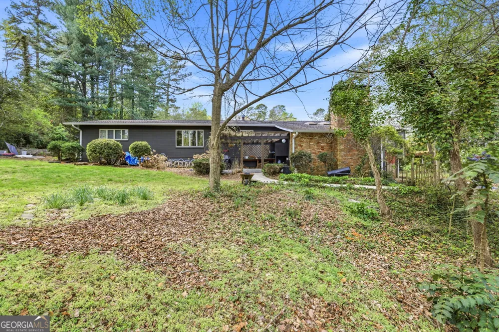 490 Maple ST Cornelia, GA 30531