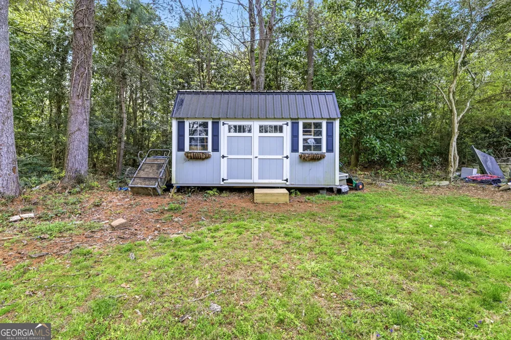490 Maple ST Cornelia, GA 30531