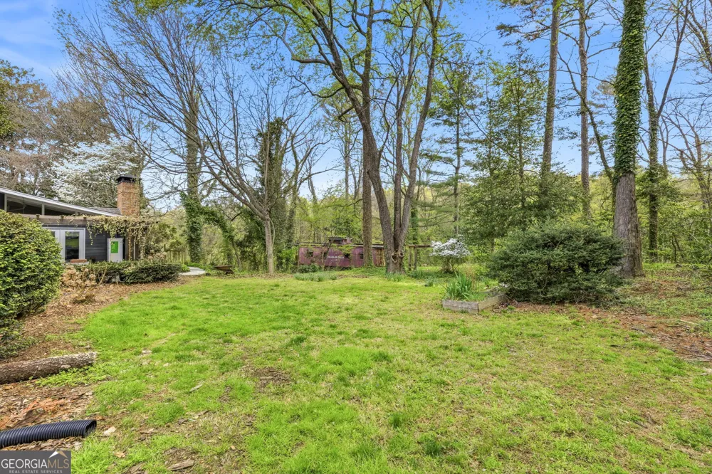490 Maple ST Cornelia, GA 30531
