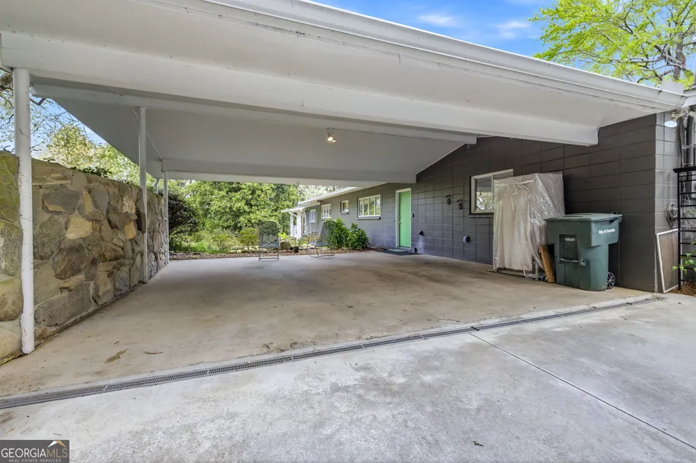 490 Maple ST Cornelia, GA 30531