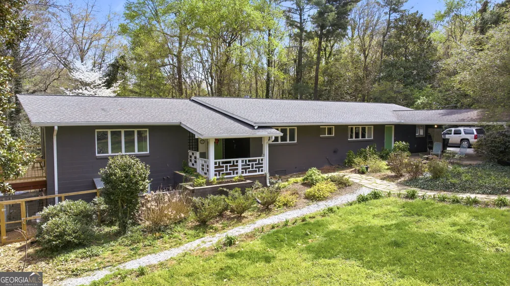 490 Maple ST Cornelia, GA 30531