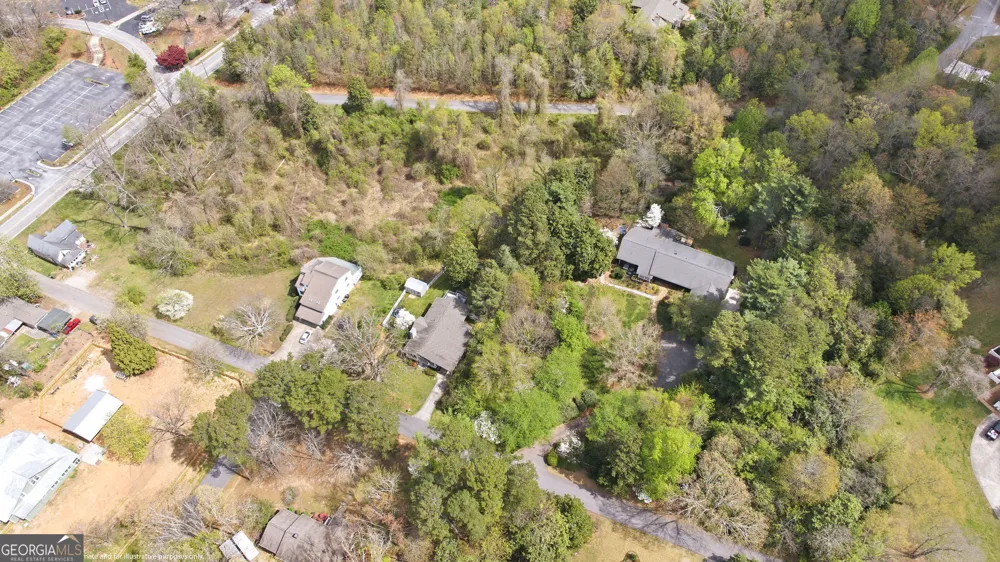 490 Maple ST Cornelia, GA 30531