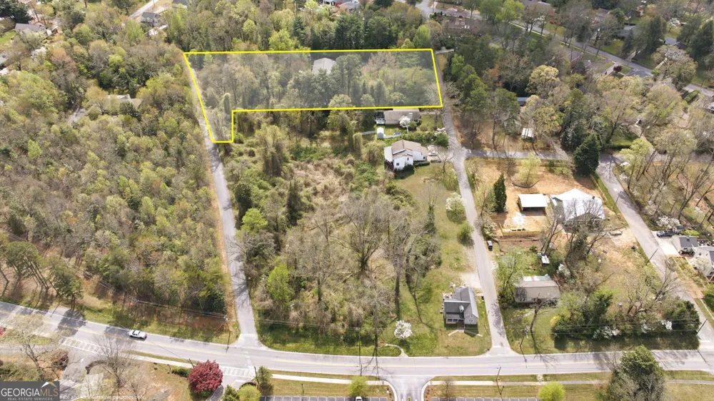 490 Maple ST Cornelia, GA 30531