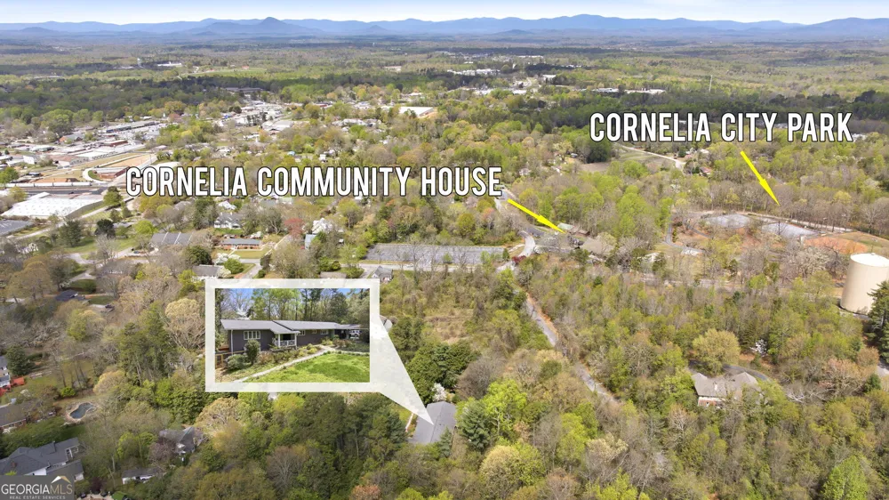 490 Maple ST Cornelia, GA 30531