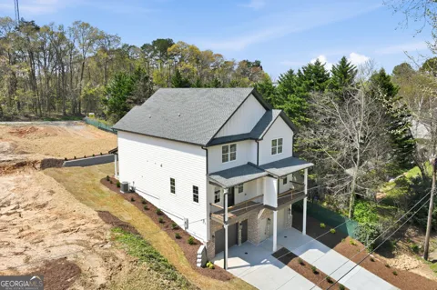 1121 Riverside TER