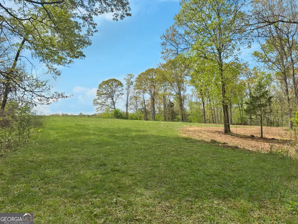 102 Broad River RD Eastanollee, GA 30538