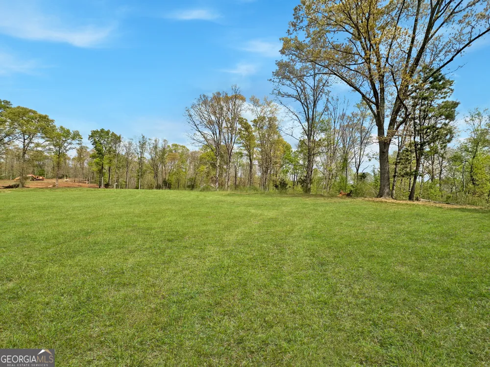 102 Broad River RD Eastanollee, GA 30538