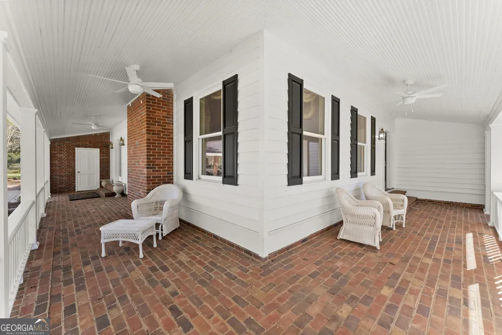 1972 Rest Haven RD Yatesville, GA 31097