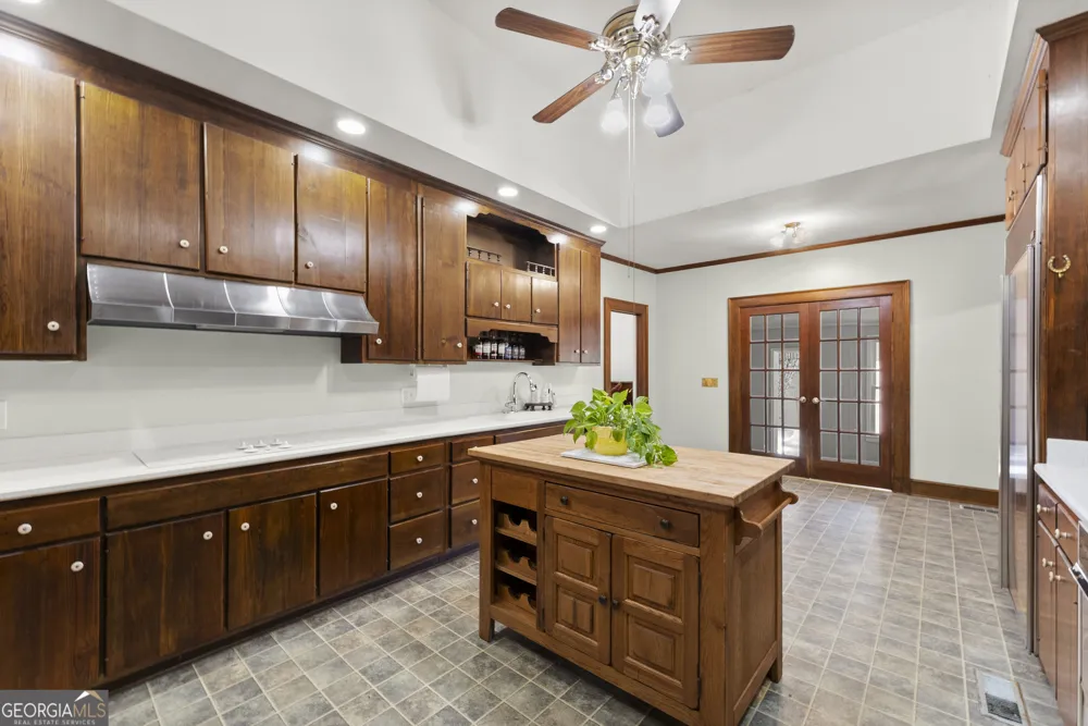 1972 Rest Haven RD Yatesville, GA 31097