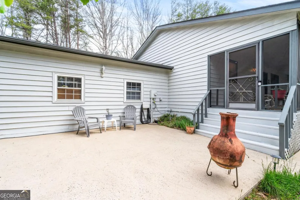 9045 Betty Jo CIR Young Harris, GA 30582