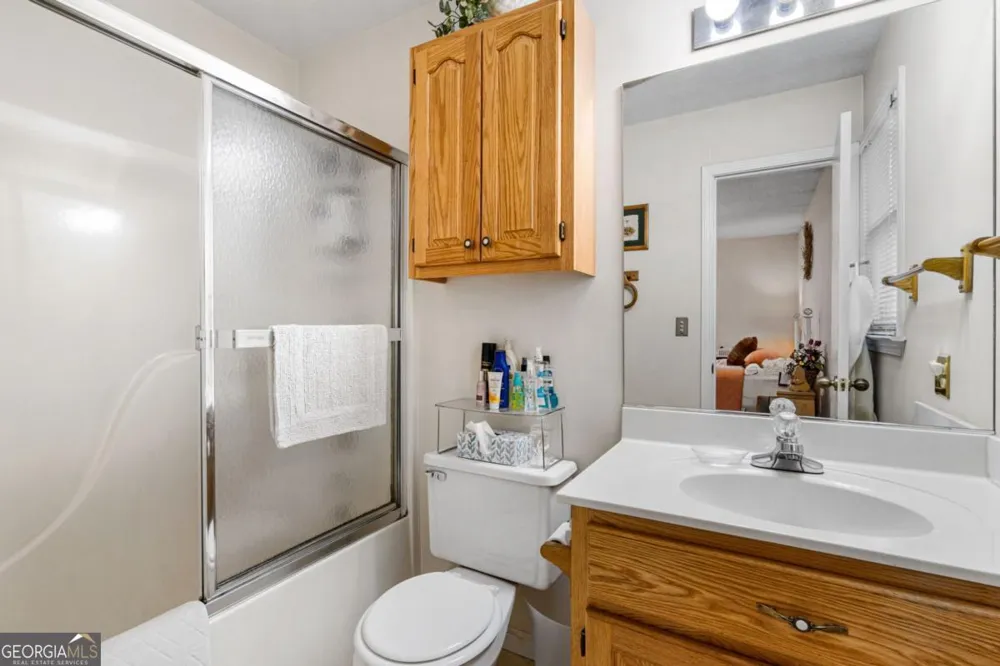 9045 Betty Jo CIR Young Harris, GA 30582