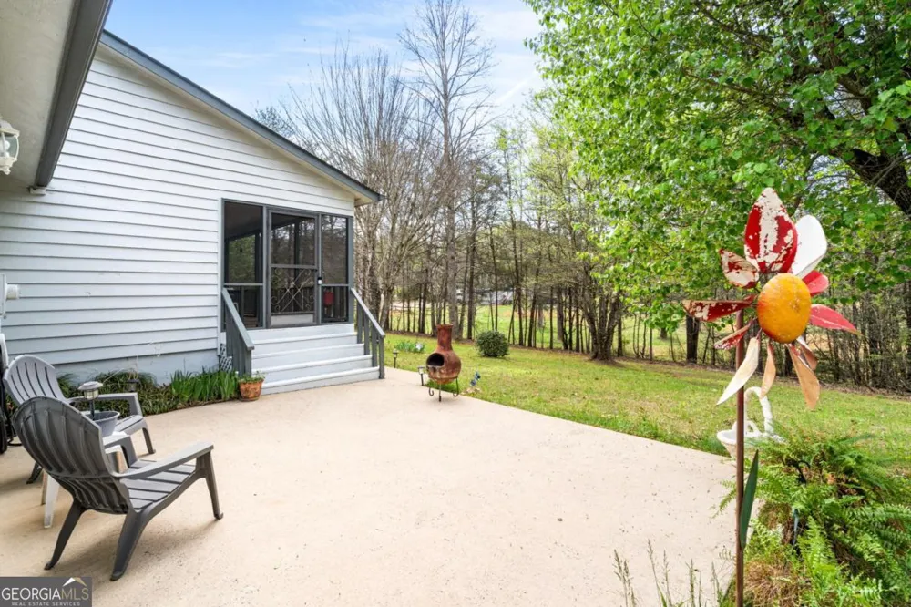 9045 Betty Jo CIR Young Harris, GA 30582