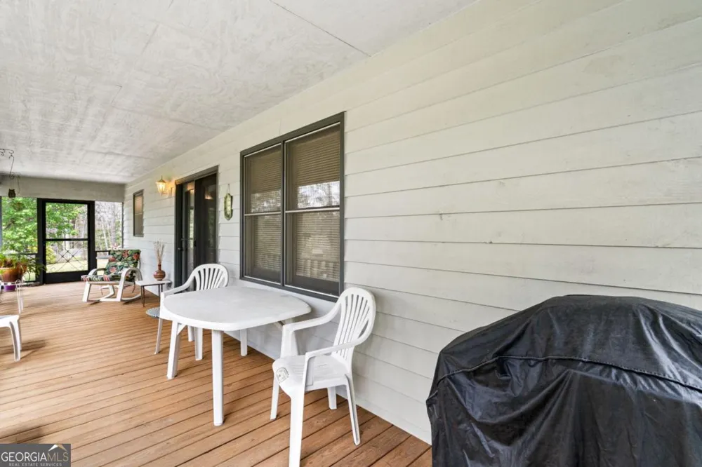 9045 Betty Jo CIR Young Harris, GA 30582