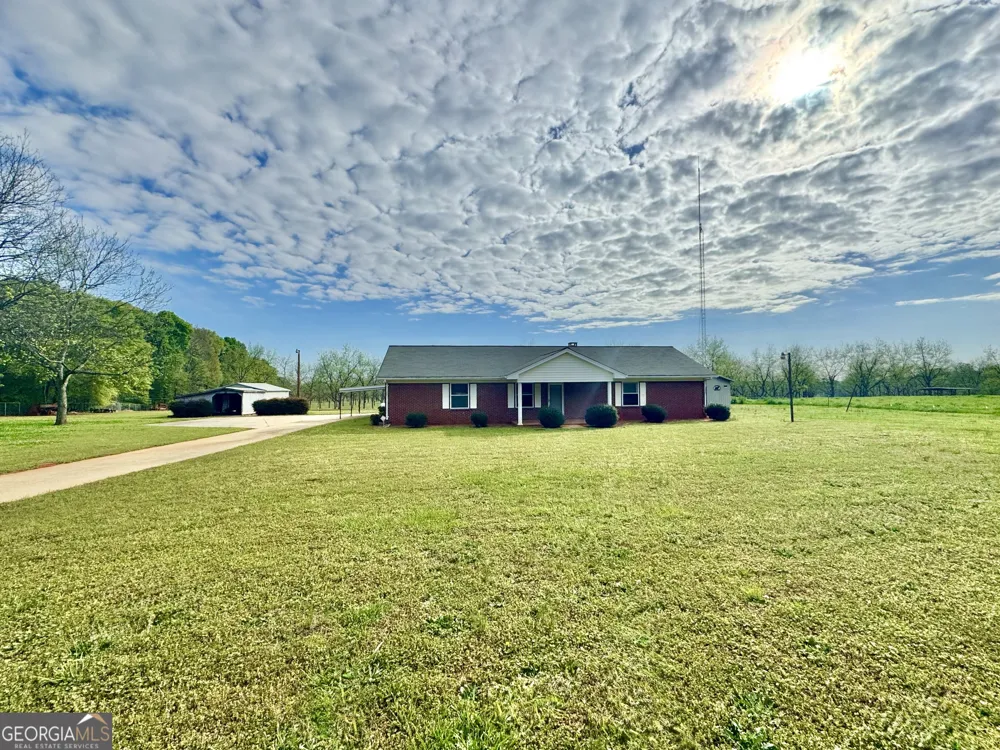 1760 Fears RD Rutledge, GA 30663