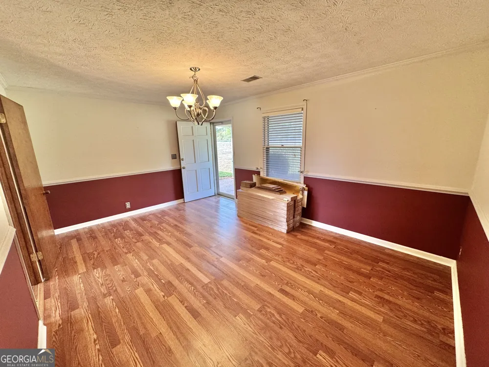 1760 Fears RD Rutledge, GA 30663