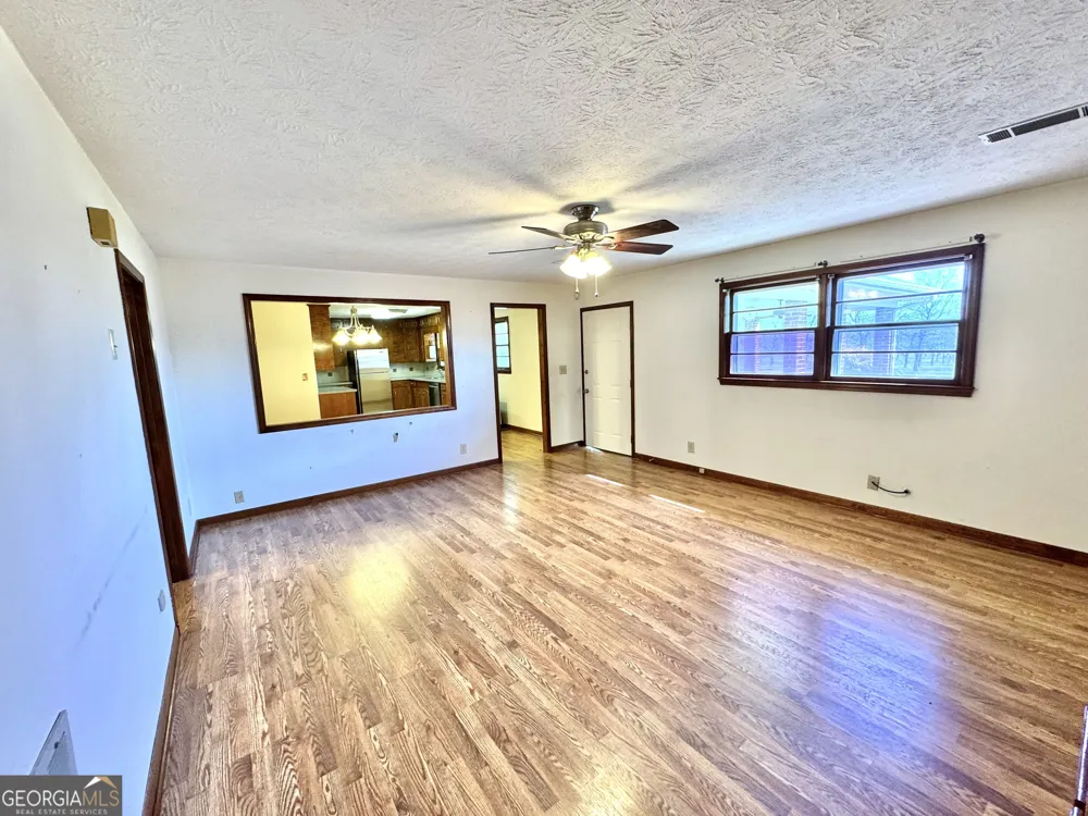 1760 Fears RD Rutledge, GA 30663