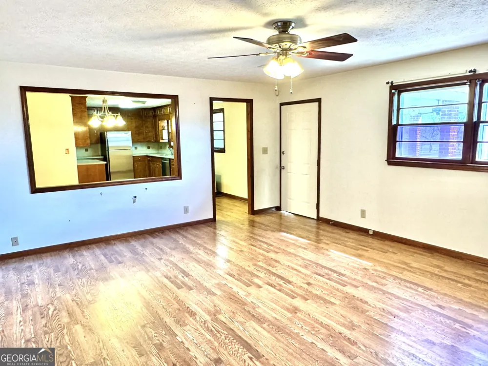 1760 Fears RD Rutledge, GA 30663