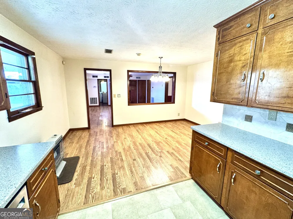 1760 Fears RD Rutledge, GA 30663