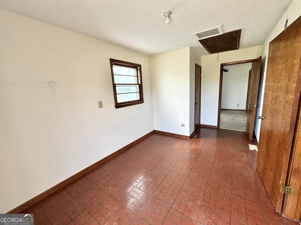 1760 Fears RD Rutledge, GA 30663