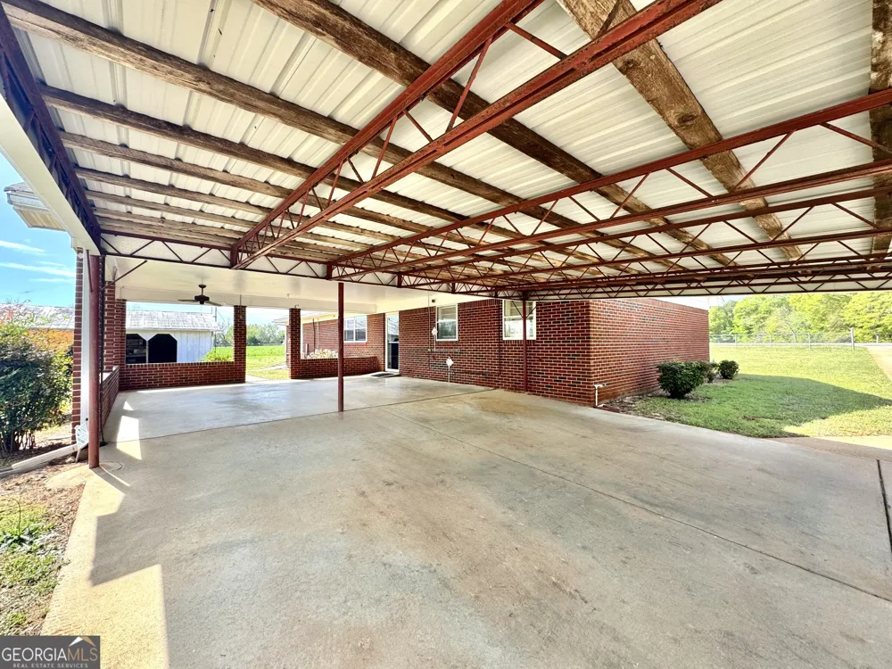 1760 Fears RD Rutledge, GA 30663