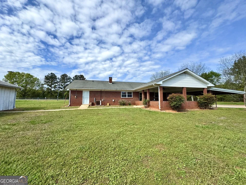 1760 Fears RD Rutledge, GA 30663