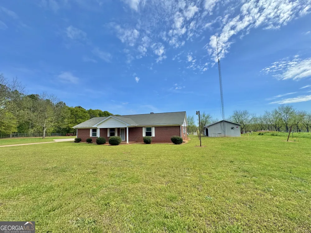 1760 Fears RD Rutledge, GA 30663