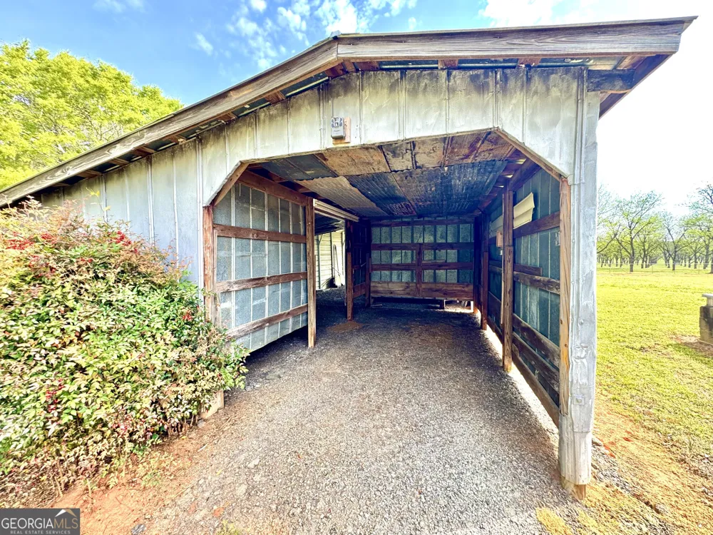 1760 Fears RD Rutledge, GA 30663