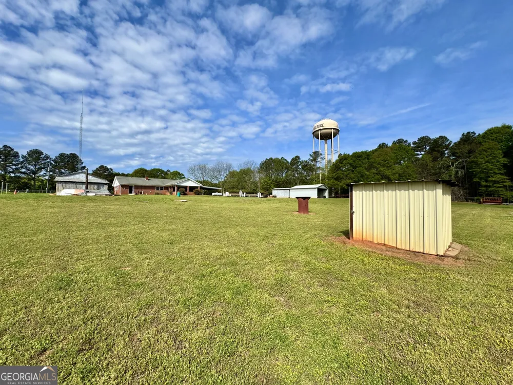 1760 Fears RD Rutledge, GA 30663