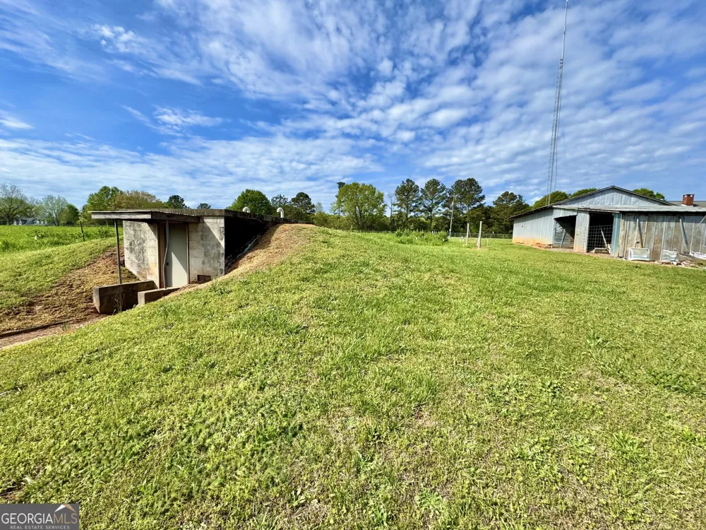 1760 Fears RD Rutledge, GA 30663