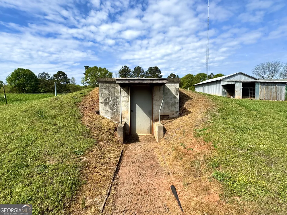 1760 Fears RD Rutledge, GA 30663
