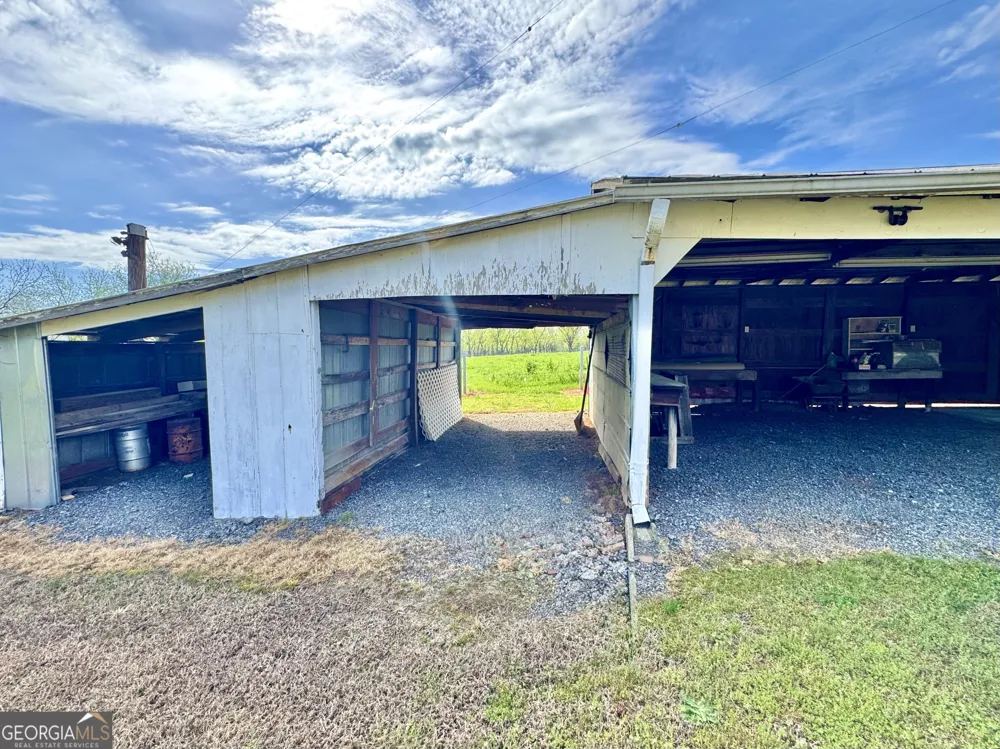 1760 Fears RD Rutledge, GA 30663