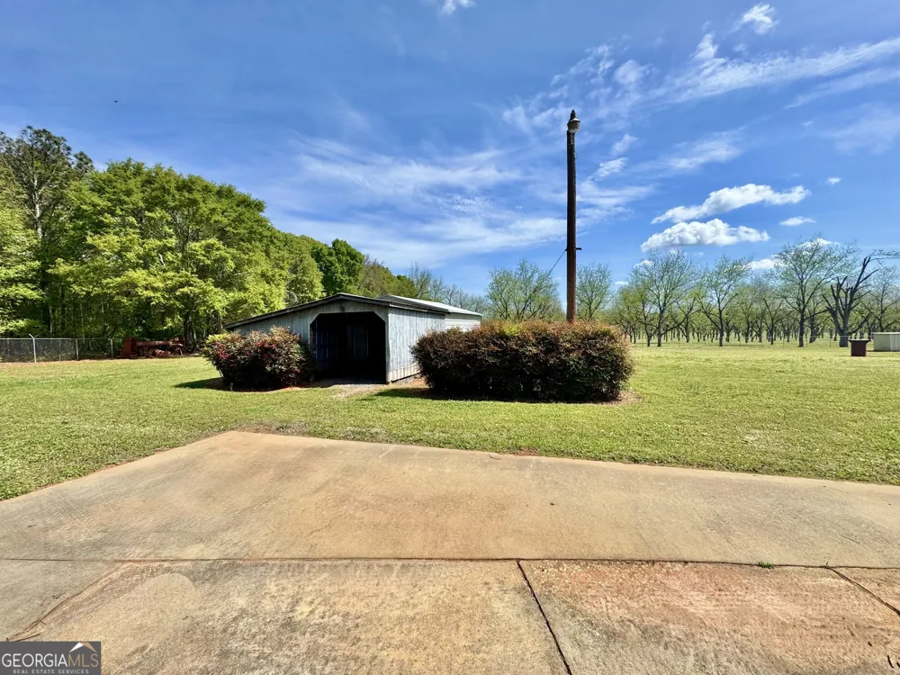 1760 Fears RD Rutledge, GA 30663
