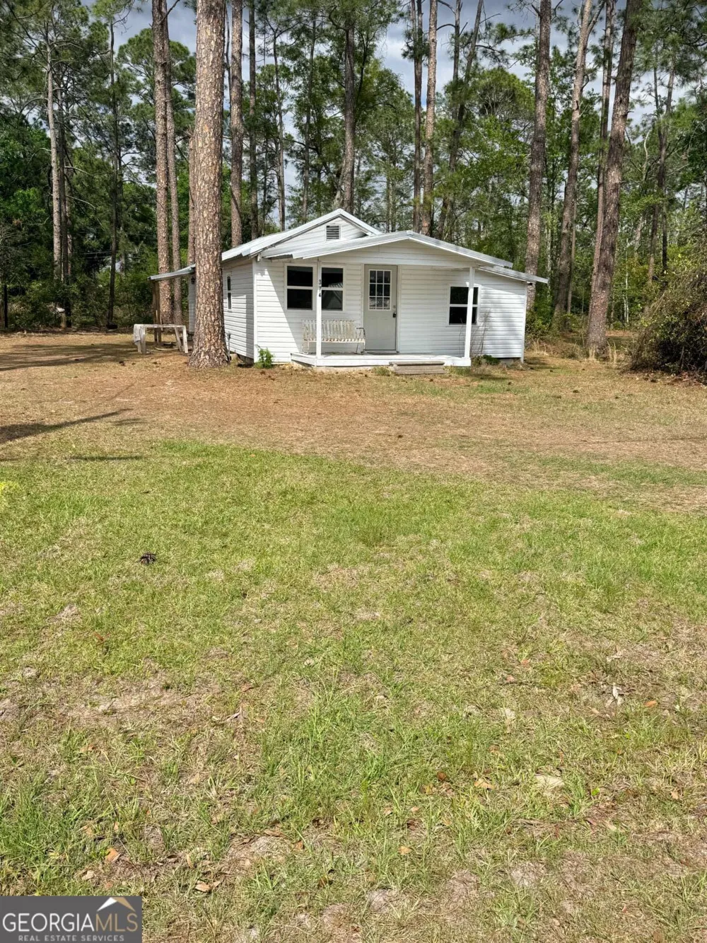 374 Patterson ST Baxley, GA 31513