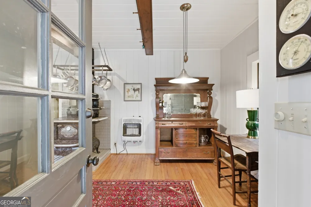1921 Franklin RD Highlands, NC 28741